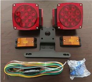 নেতৃত্বে ট্রেলার হালকা